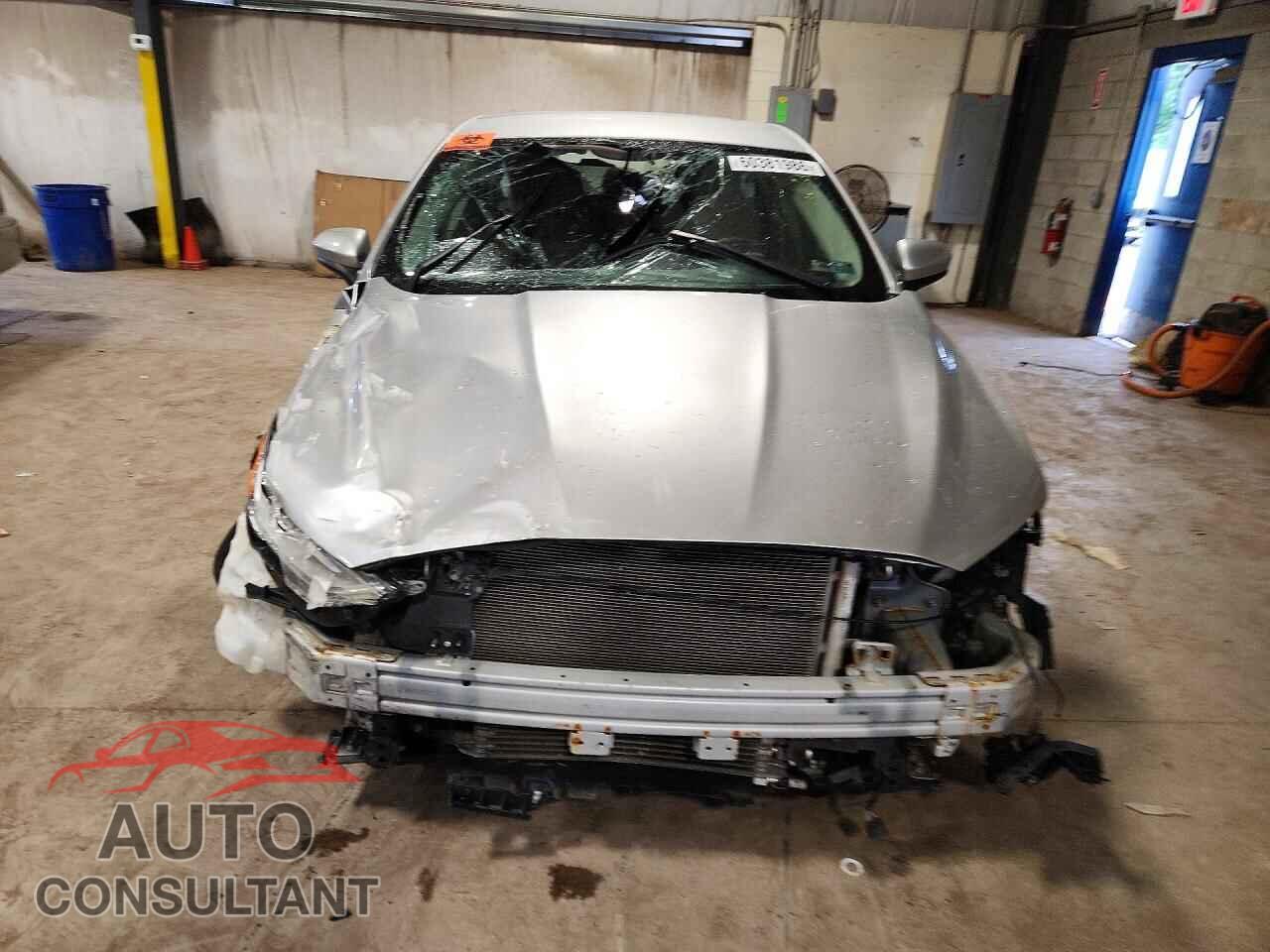 FORD FUSION 2019 - 3FA6P0LU7KR204520