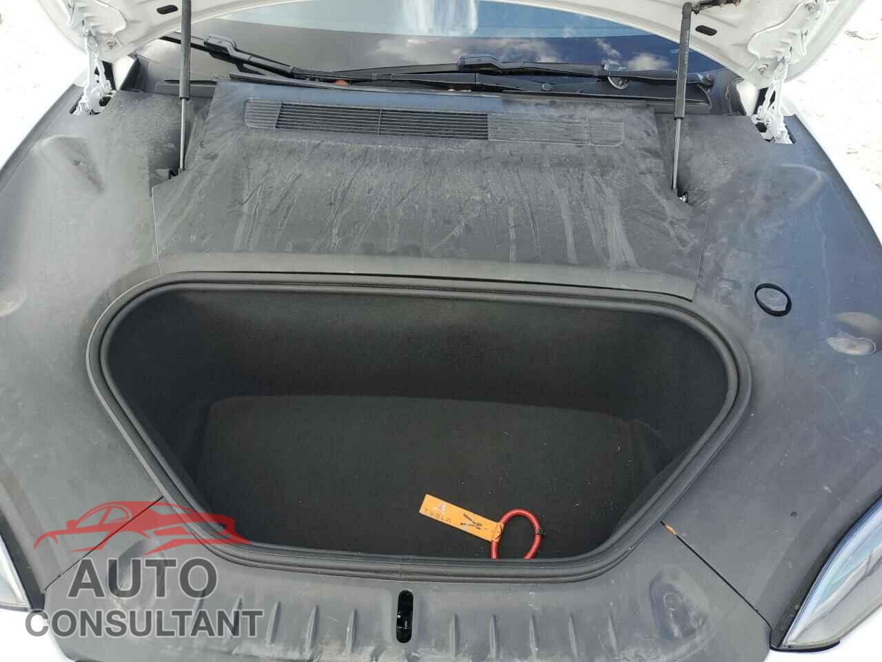TESLA MODEL S 2022 - 5YJSA1E59NF477339