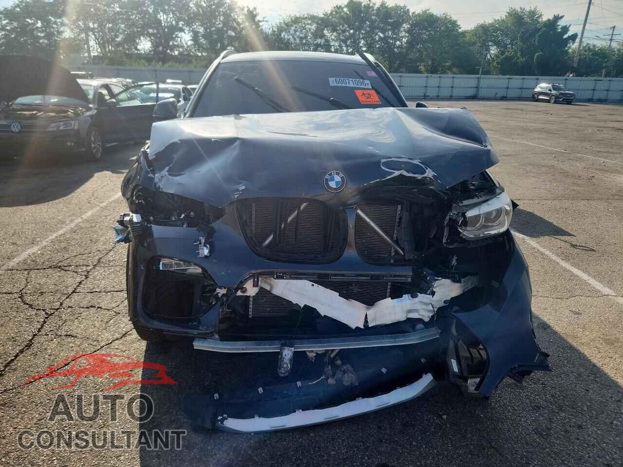 BMW X3 2018 - 5UXTR9C50JLC82558