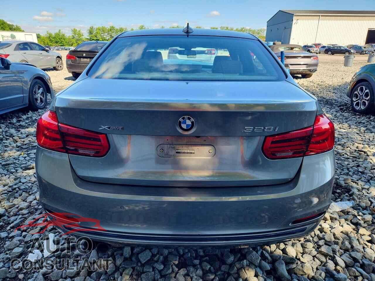 BMW 3 SERIES 2016 - WBA8E3G53GNU01656