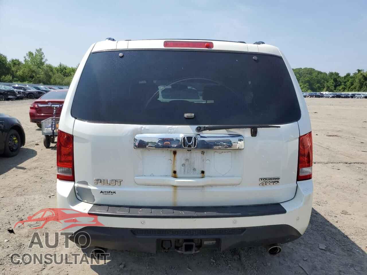 HONDA PILOT 2014 - 5FNYF4H96EB043178