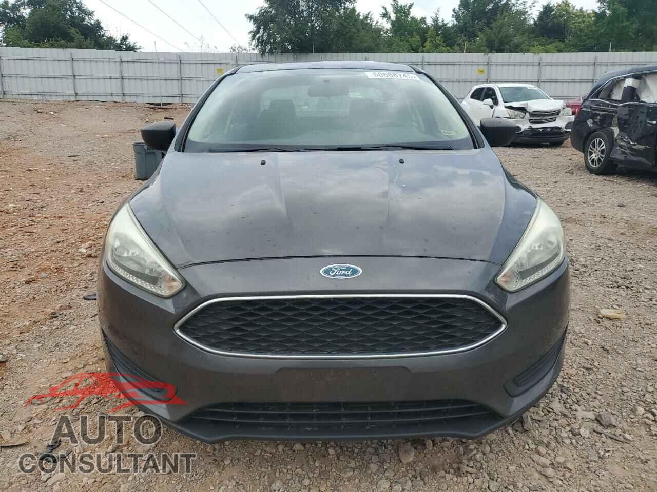 FORD FOCUS 2015 - 1FADP3E22FL261460