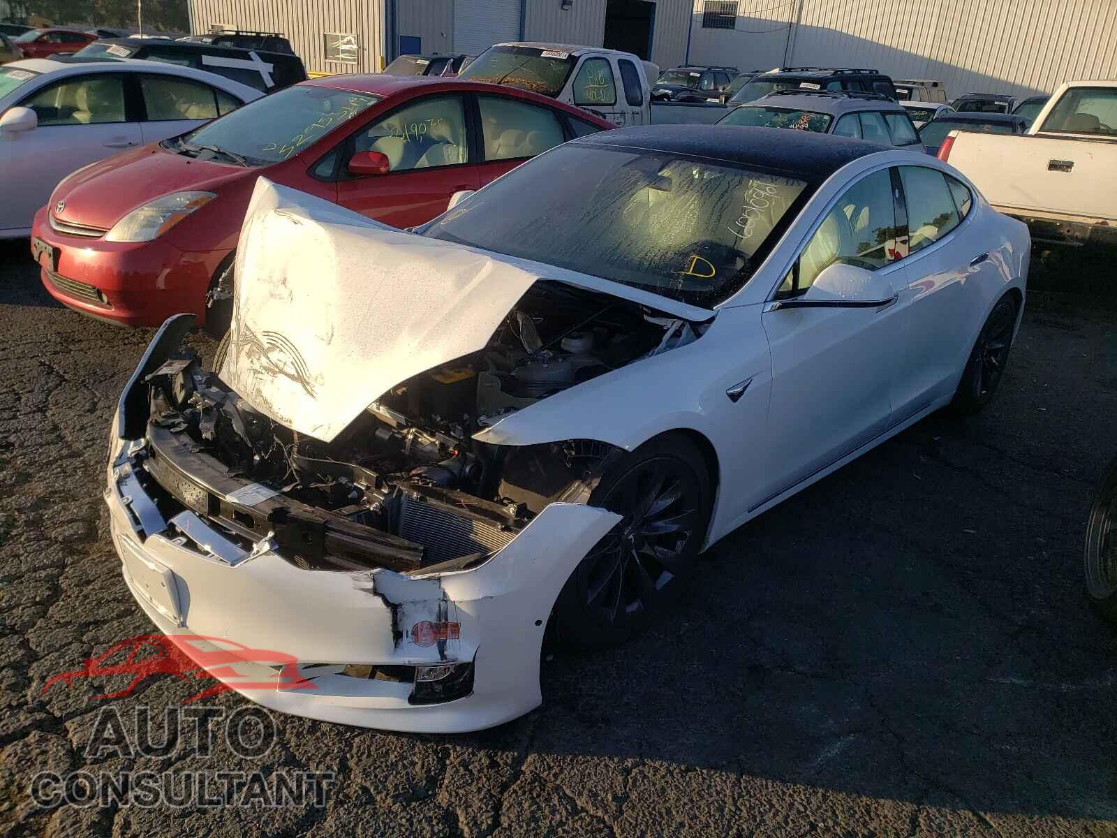 TESLA MODEL S 2020 - 5YJSA1E26LF402312