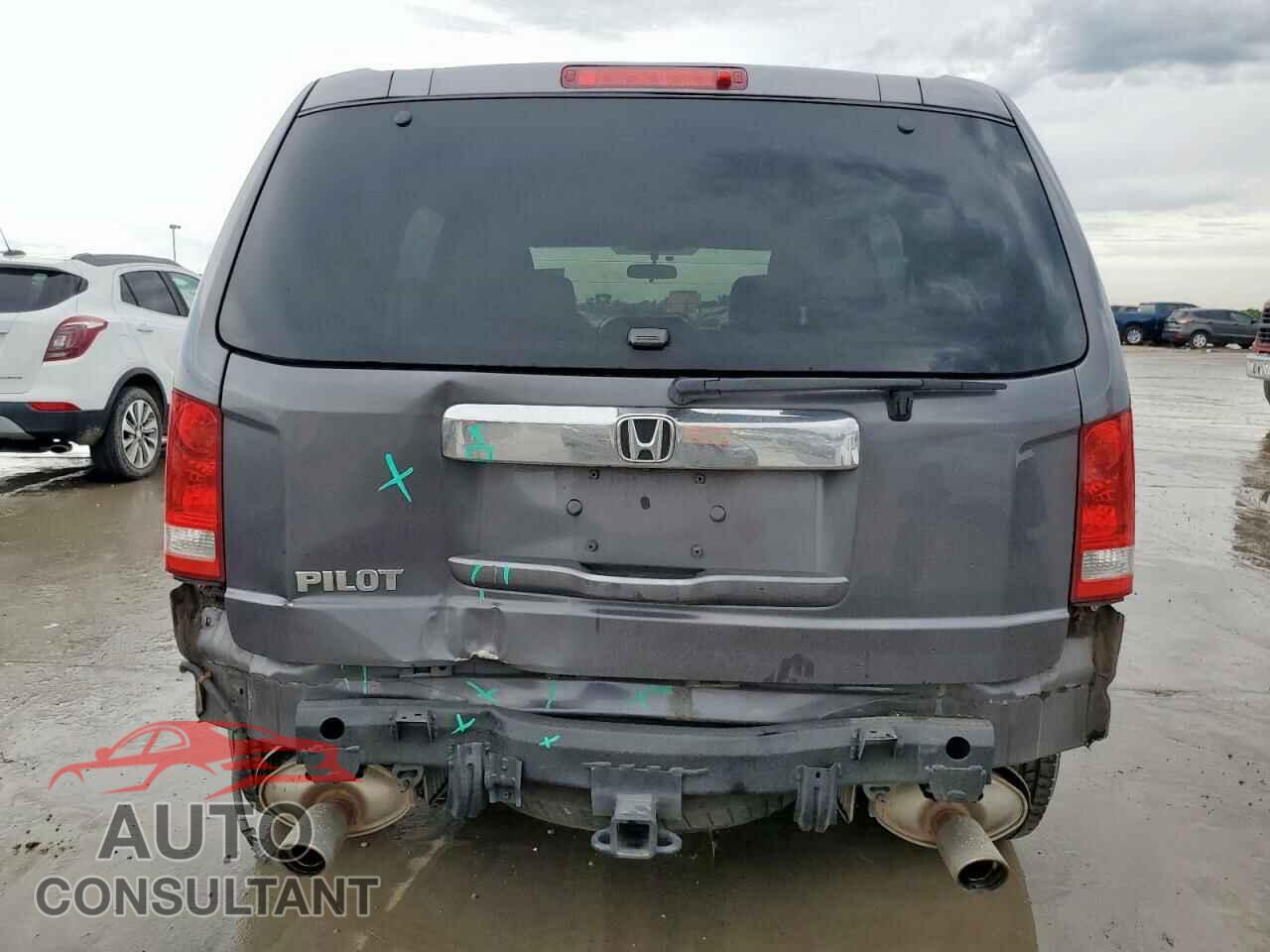 HONDA PILOT 2015 - 5FNYF3H41FB031231