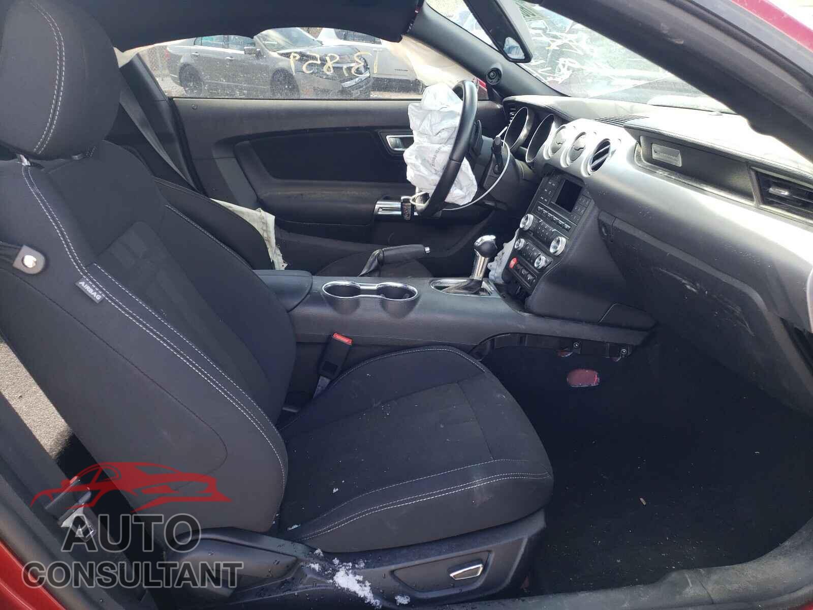 FORD MUSTANG 2019 - 1FA6P8CF0K5194111