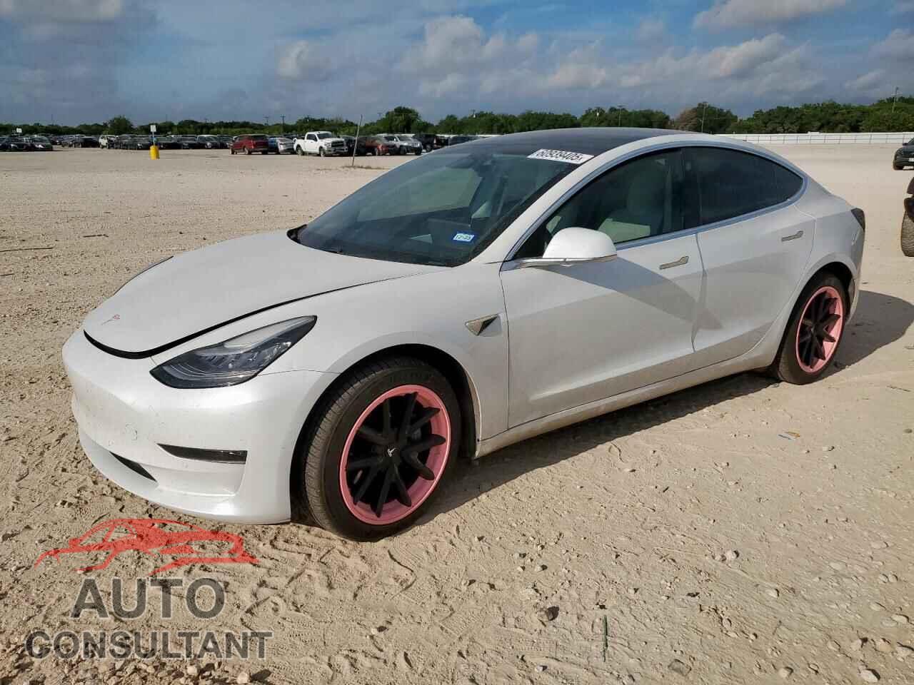 TESLA MODEL 3 2020 - 5YJ3E1EB2LF712580
