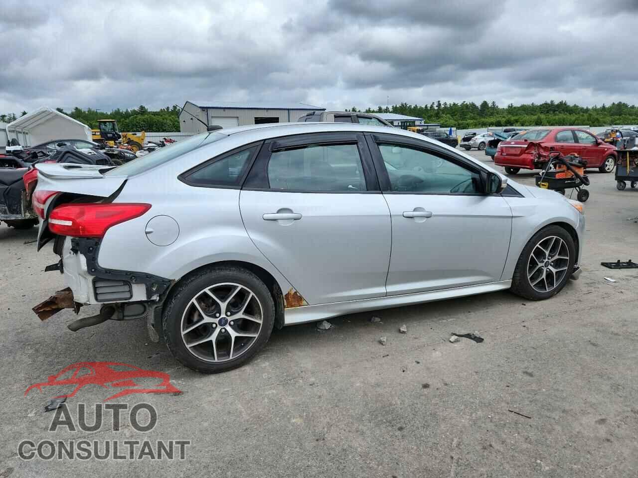 FORD FOCUS 2015 - 1FADP3F22FL362111
