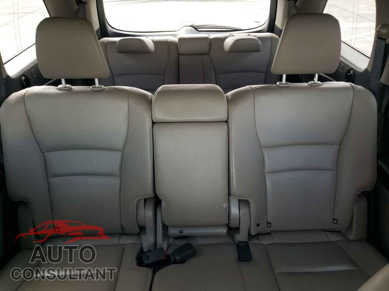 HONDA PILOT 2016 - 5FNYF6H93GB028443