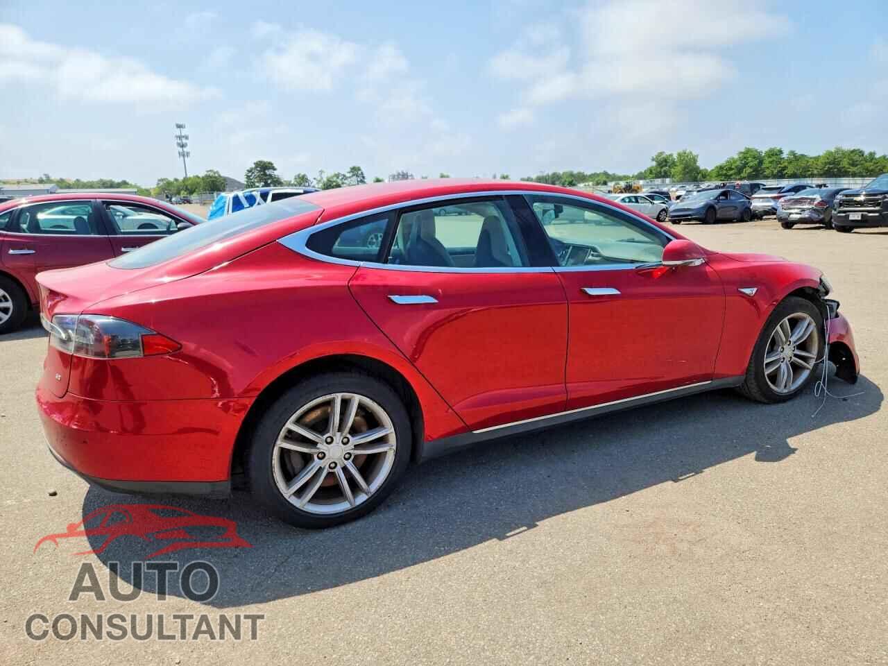 TESLA MODEL S 2013 - 5YJSA1DG6DFP08988