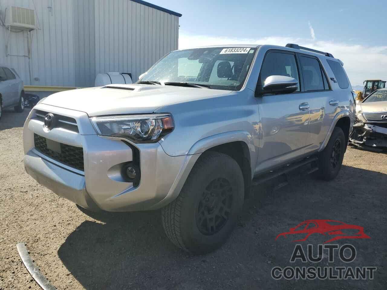 TOYOTA 4RUNNER SE 2023 - JTERU5JR3P6146496