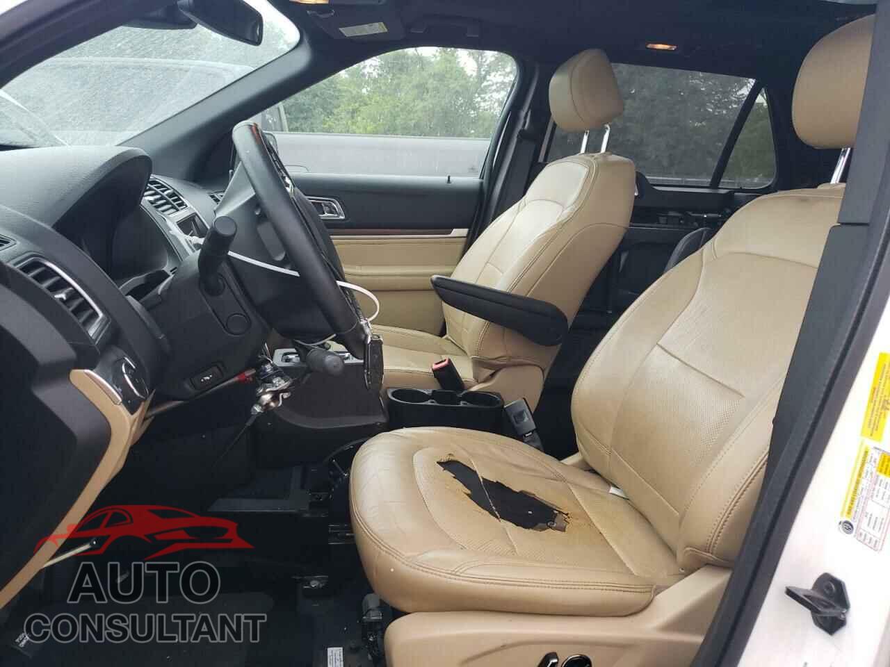 FORD EXPLORER 2017 - 1FM5K7F80HGC26561