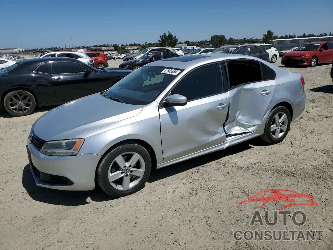 VOLKSWAGEN JETTA 2012 - 3VWLL7AJ4CM325799
