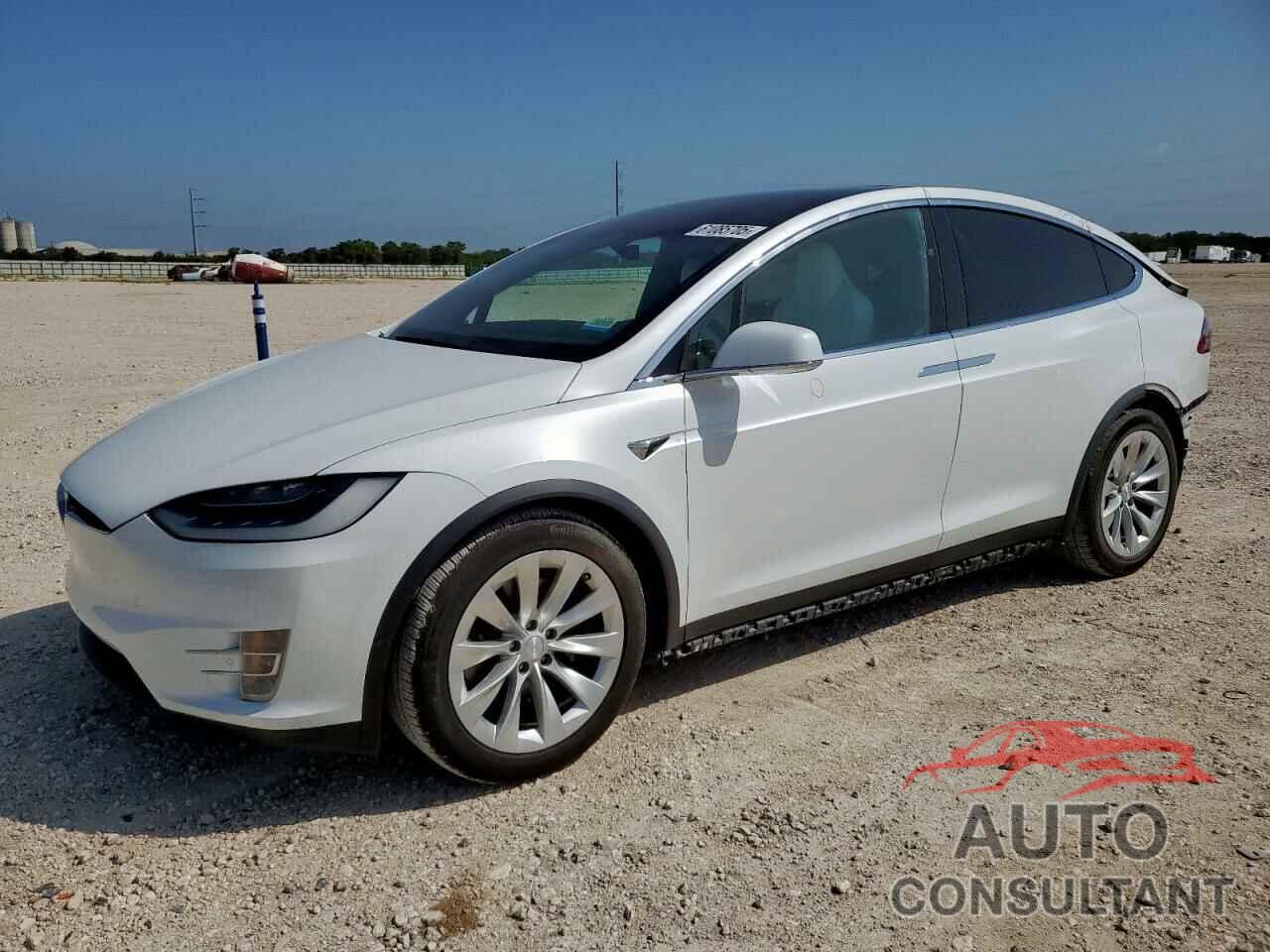 TESLA MODEL X 2018 - 5YJXCBE20JF103675
