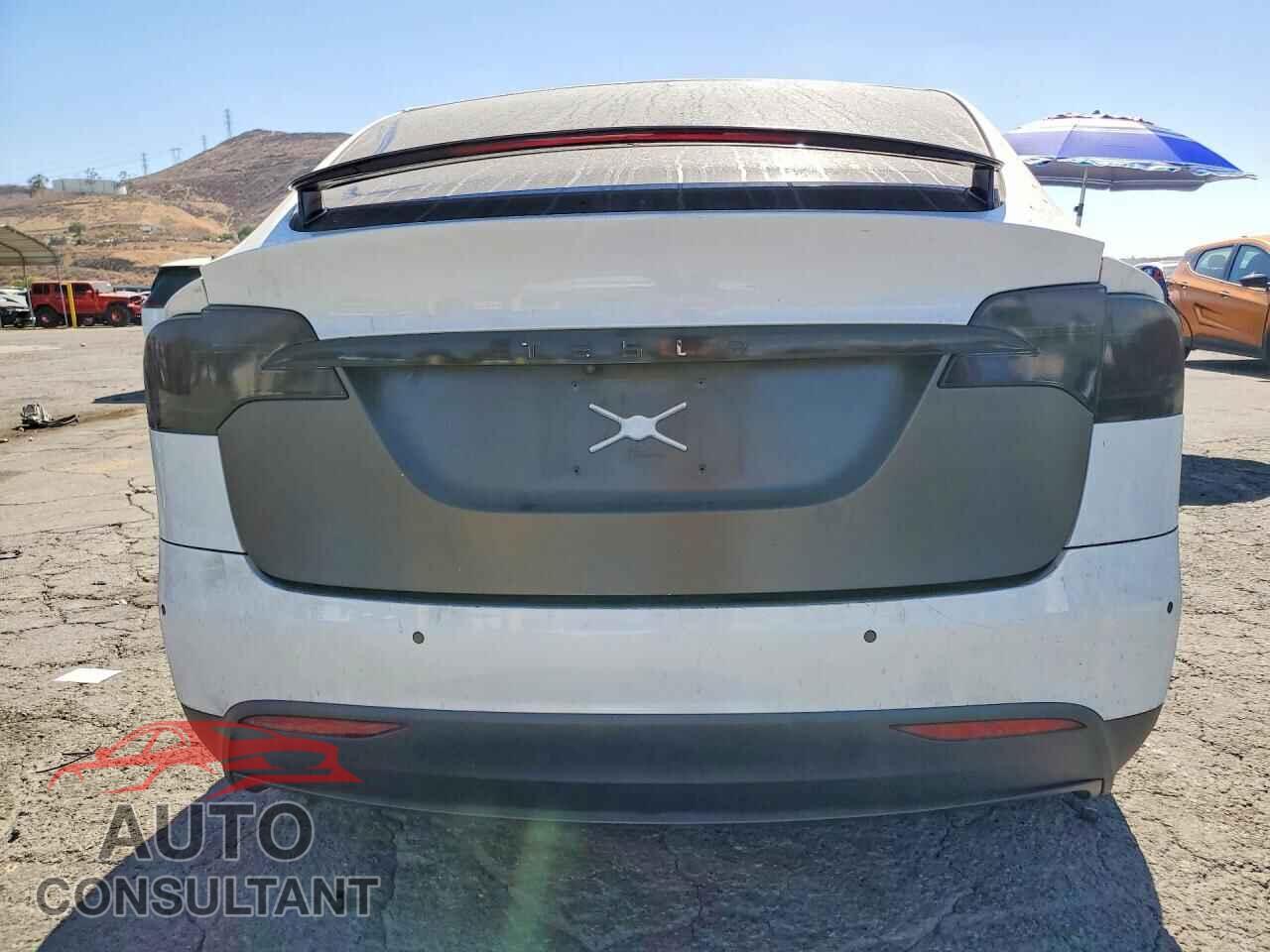 TESLA MODEL X 2020 - 5YJXCBE45LF282980