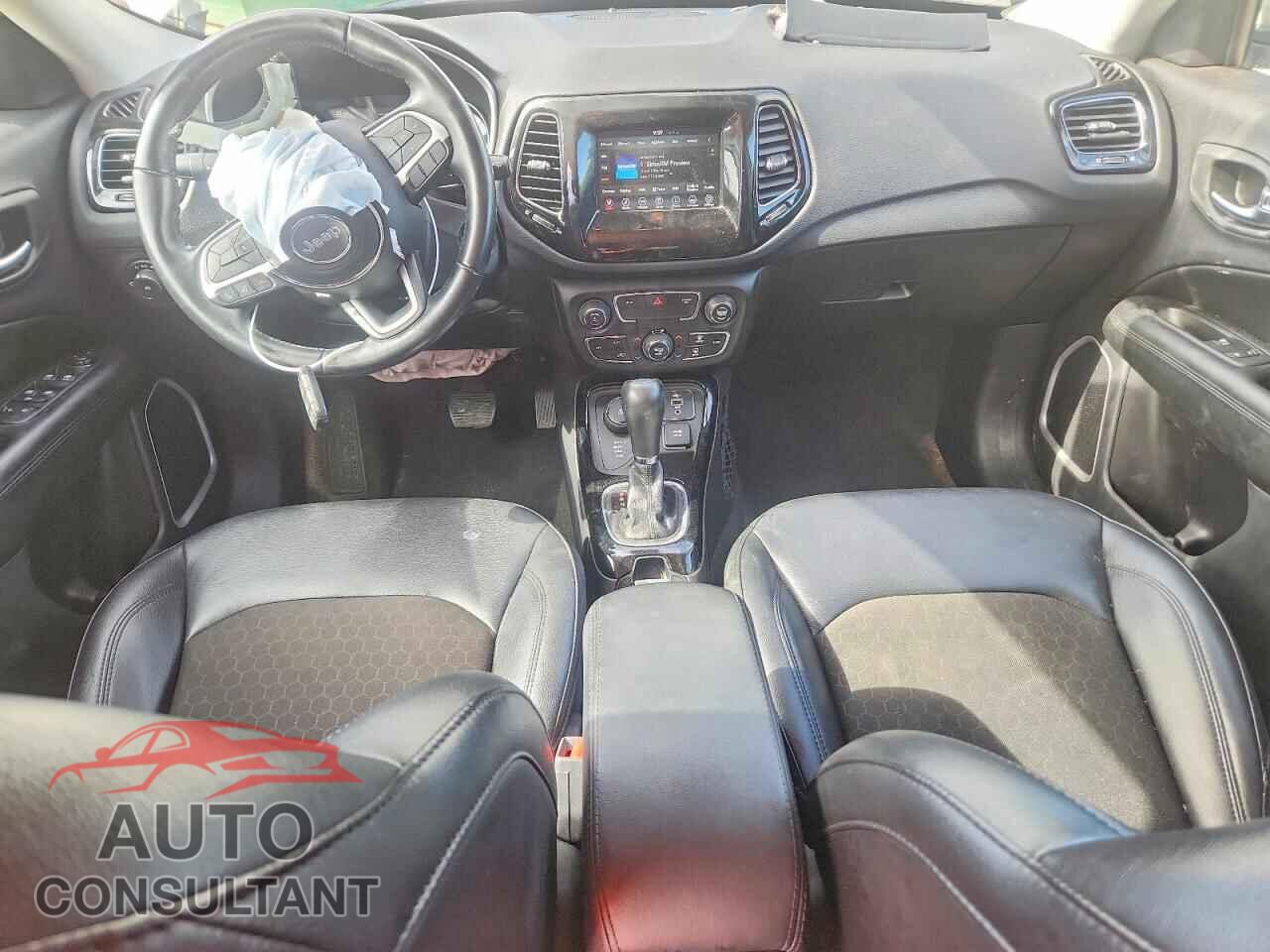 JEEP COMPASS 2020 - 3C4NJDBB2LT240148