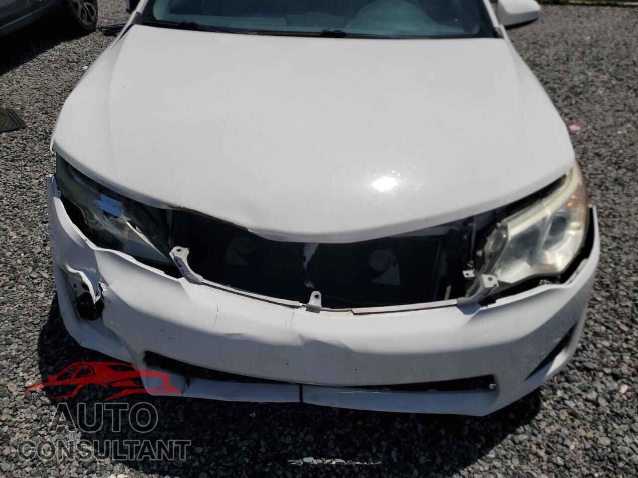 TOYOTA CAMRY 2014 - 4T1BF1FK4EU314431