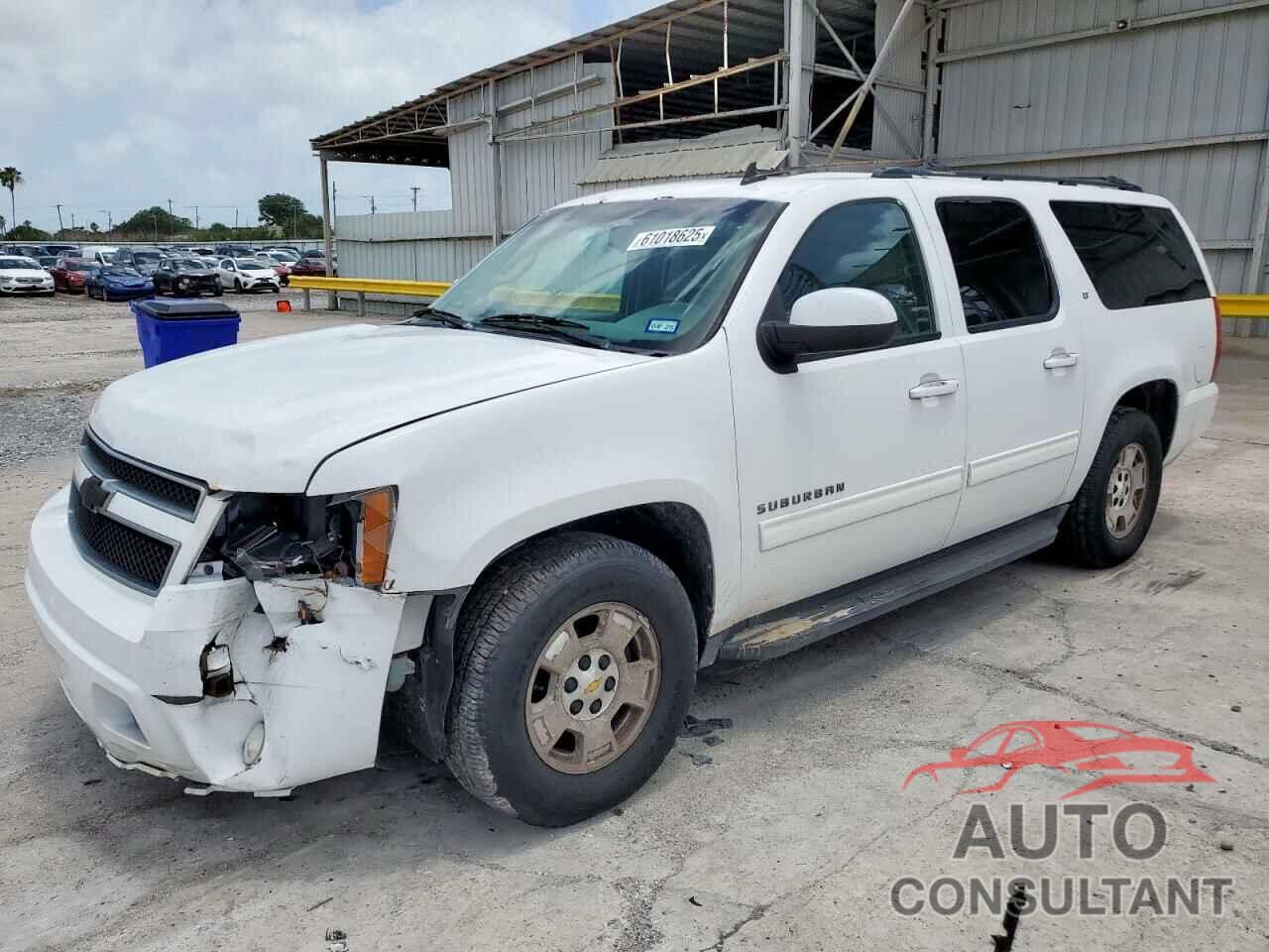 CHEVROLET SUBURBAN 2013 - 1GNSCJE01DR102690