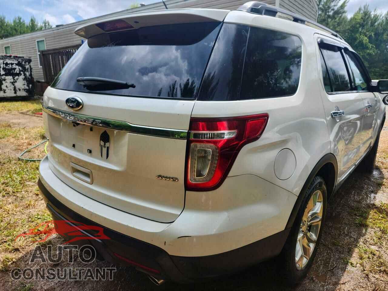 FORD EXPLORER 2011 - 1FMHK8F81BGA82092