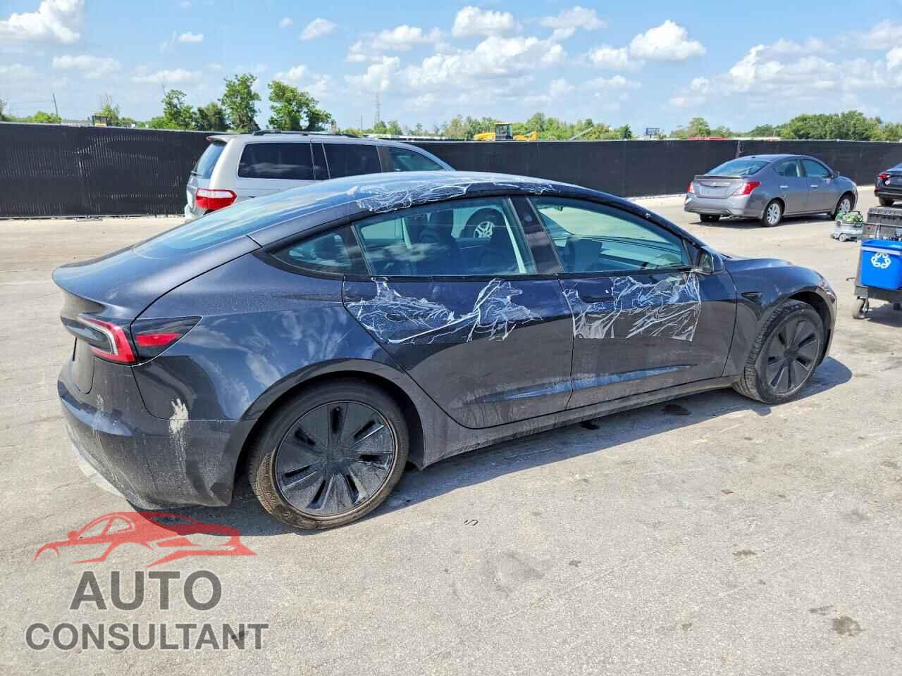 TESLA MODEL 3 2024 - 5YJ3E1EA4RF741160