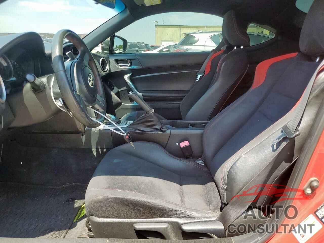 TOYOTA SCION 2015 - JF1ZNAA1XF8711100