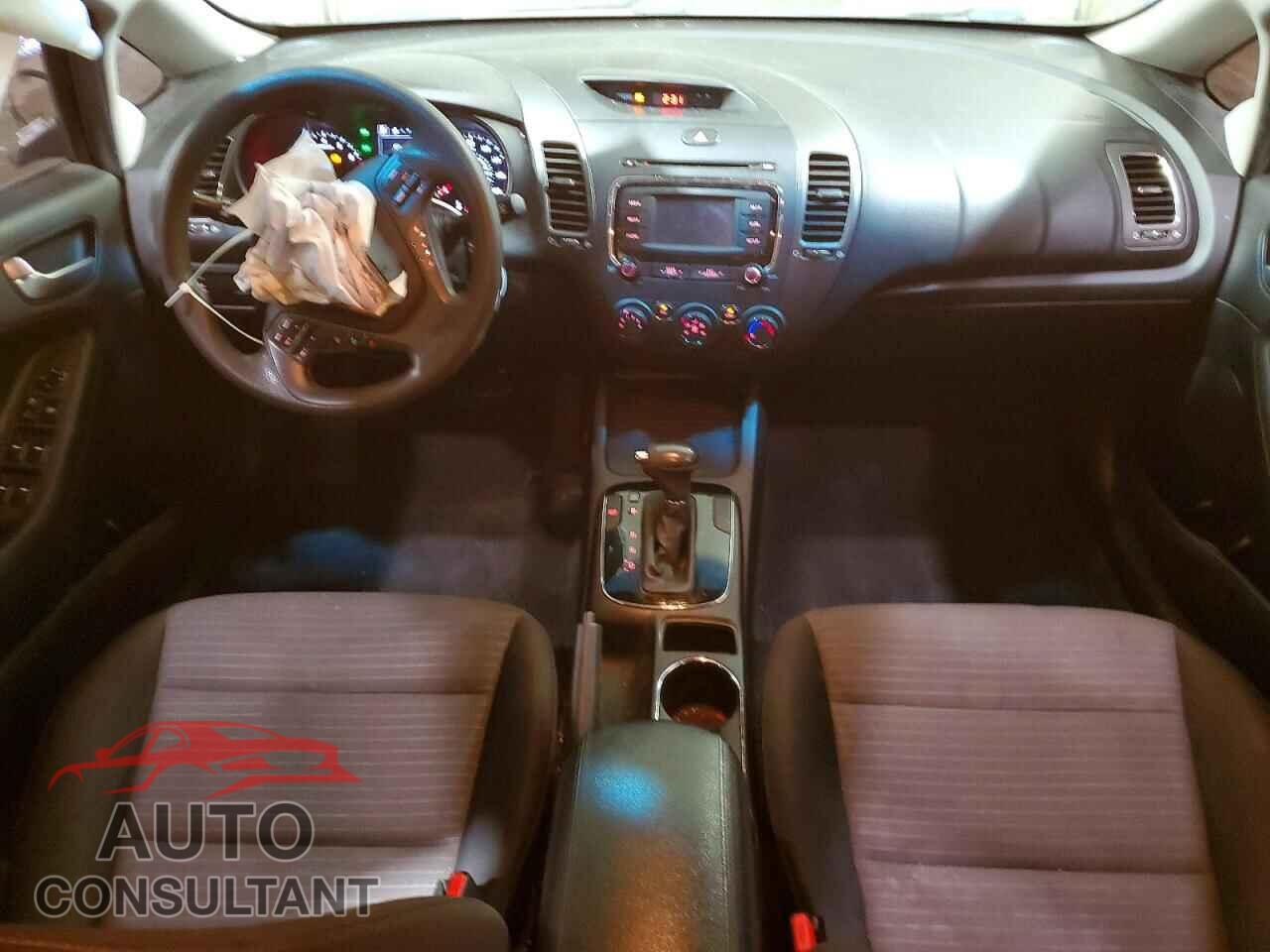 KIA FORTE 2017 - 3KPFL4A73HE108250