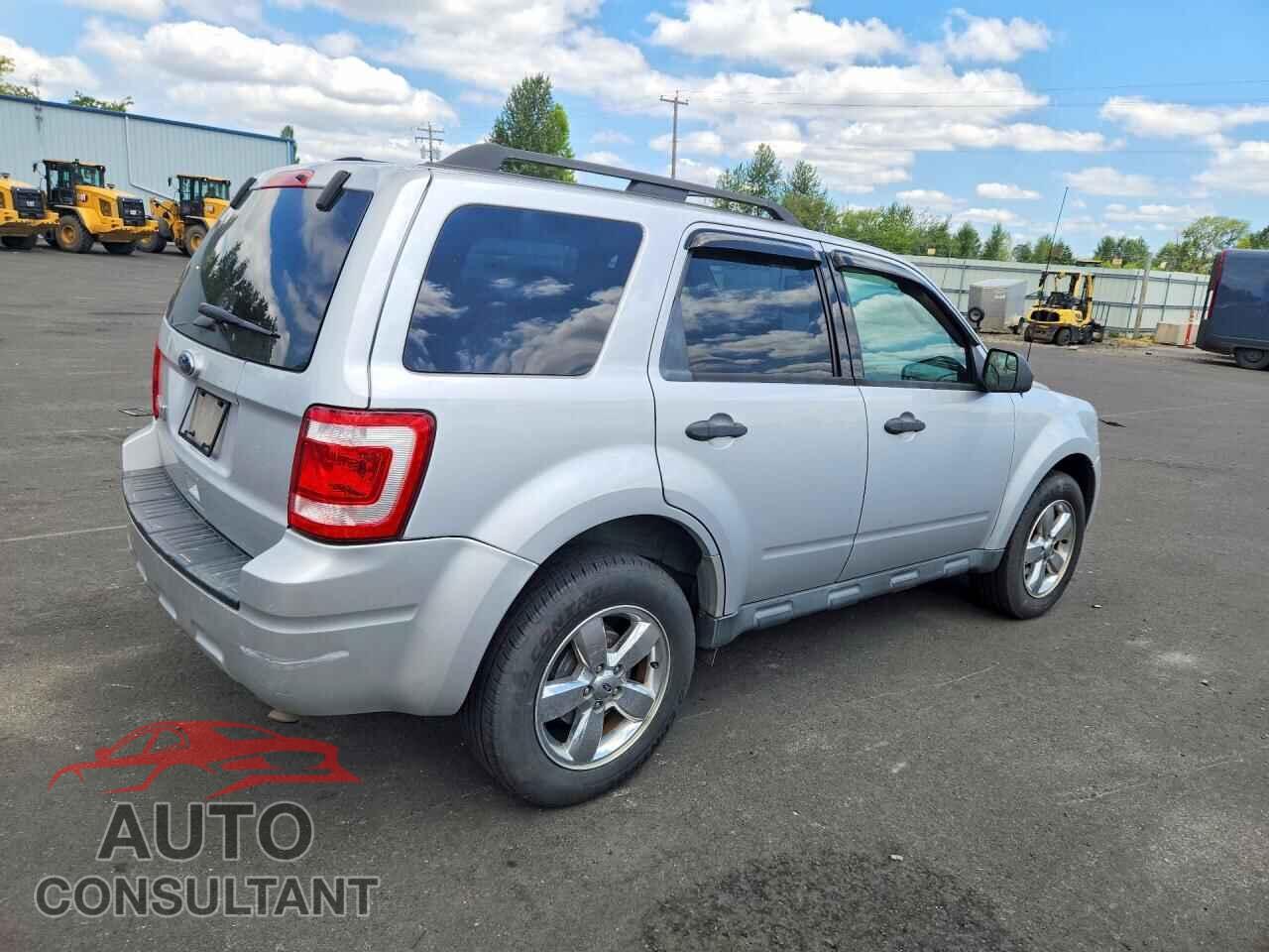FORD ESCAPE 2011 - 1FMCU9D74BKC49885