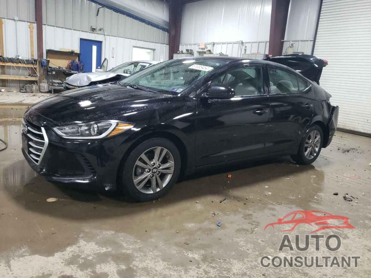 HYUNDAI ELANTRA 2018 - KMHD84LF7JU628046