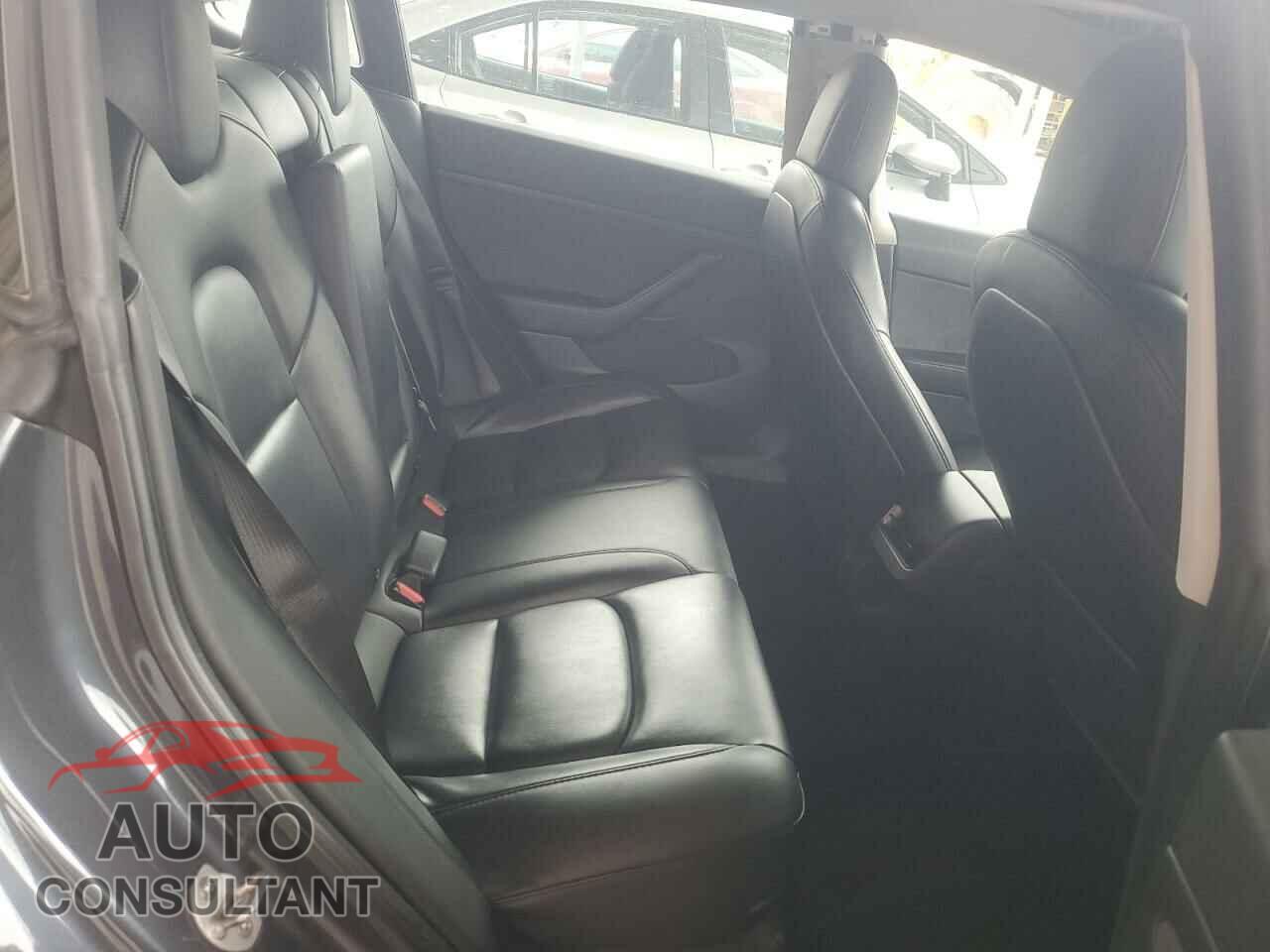 TESLA MODEL 3 2022 - 5YJ3E1EA6NF370044
