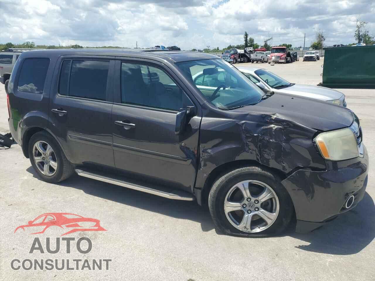HONDA PILOT 2013 - 5FNYF3H54DB041757