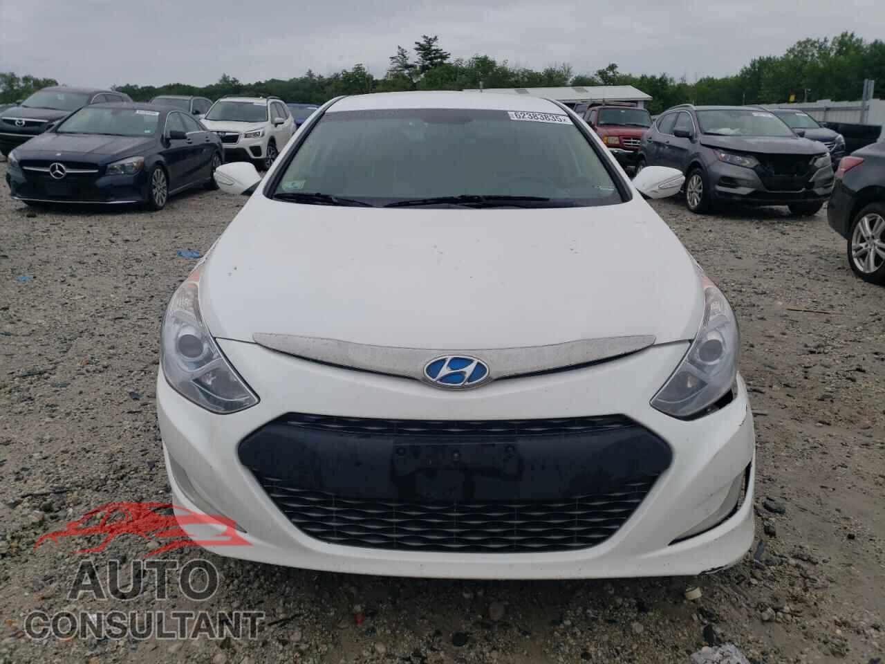 HYUNDAI SONATA 2015 - KMHEC4A40FA137007