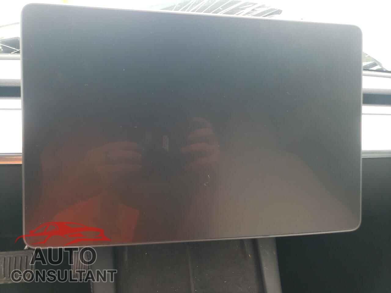 TESLA MODEL 3 2023 - 5YJ3E1EA7PF425703