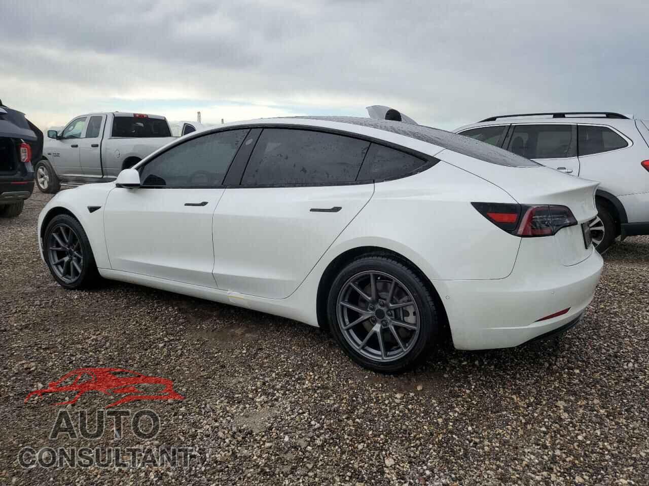 TESLA MODEL 3 2022 - 5YJ3E1EB9NF110343