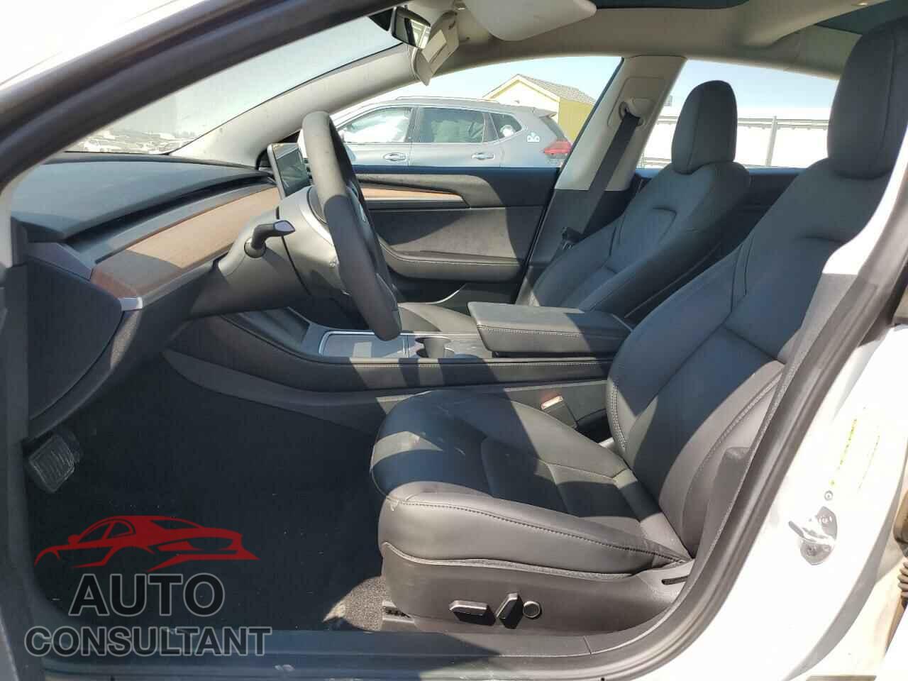 TESLA MODEL 3 2023 - 5YJ3E1EB5PF677409