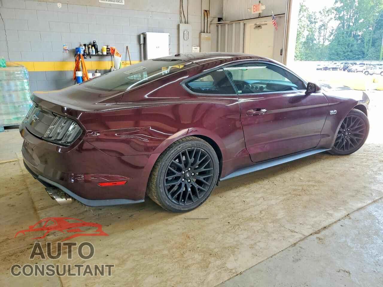FORD MUSTANG 2018 - 1FA6P8CF3J5127601