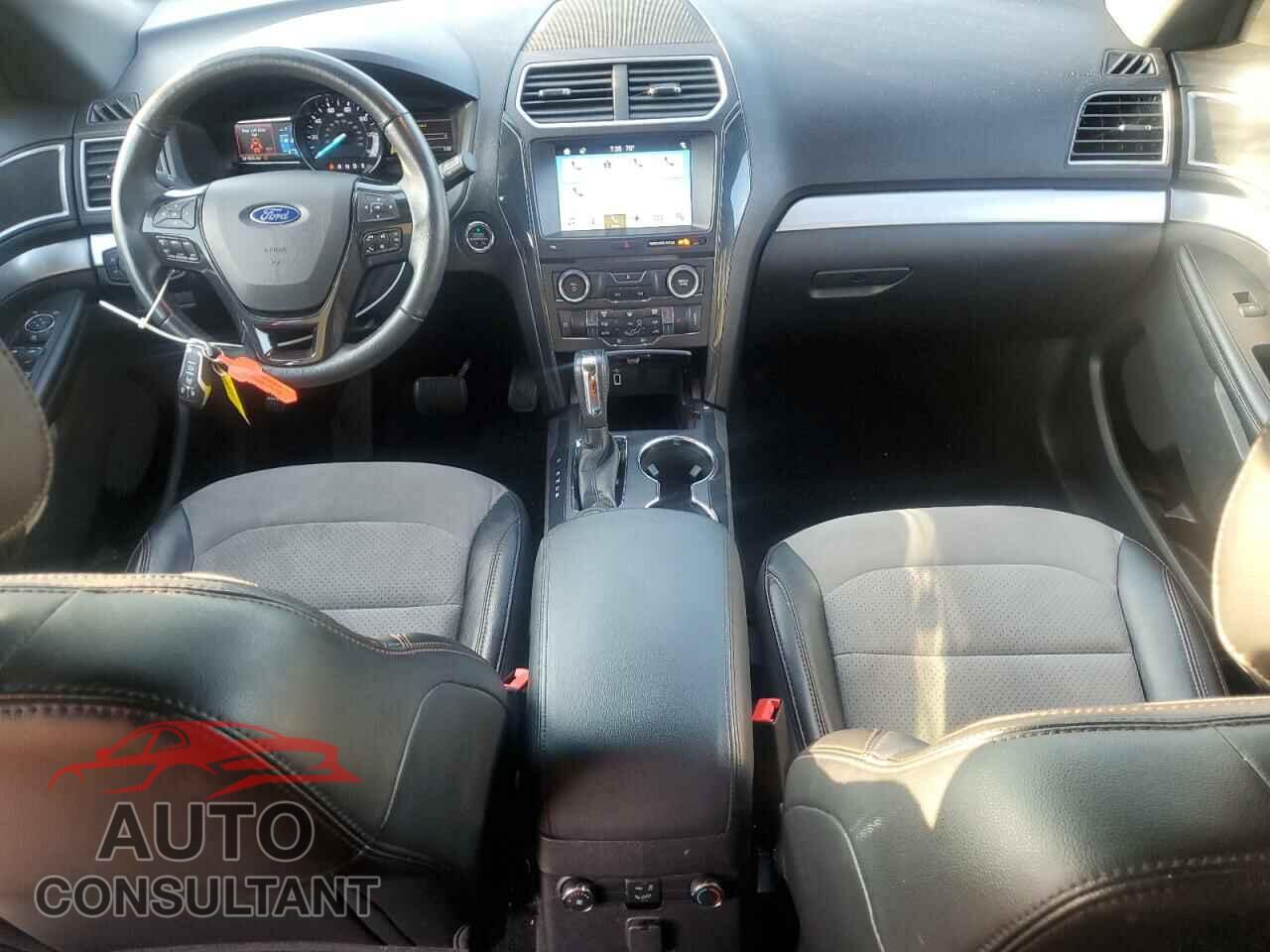FORD EXPLORER 2017 - 1FM5K8D82HGE21408