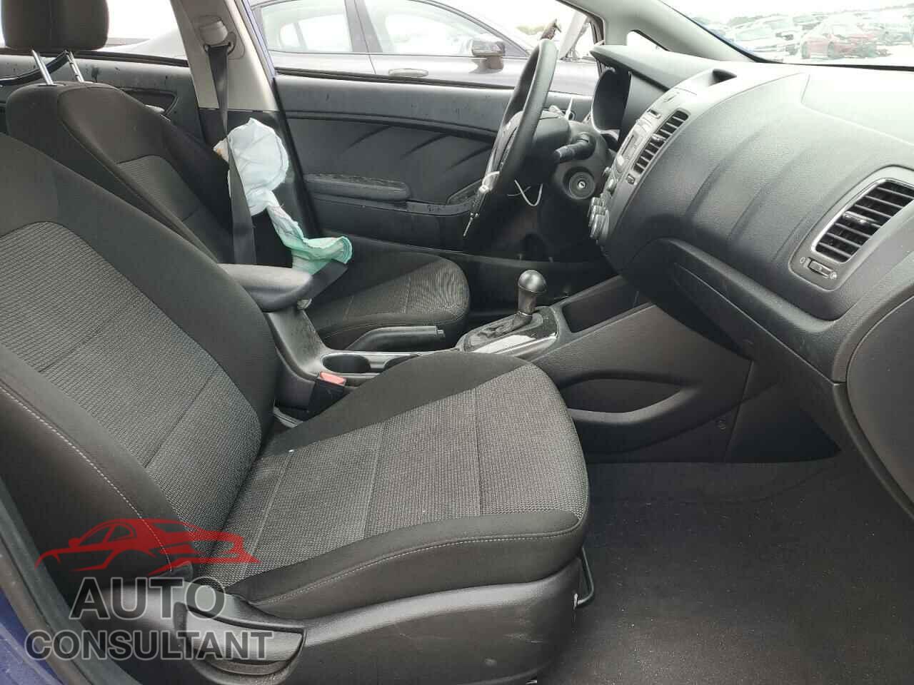 KIA FORTE 2017 - 3KPFK4A72HE140724
