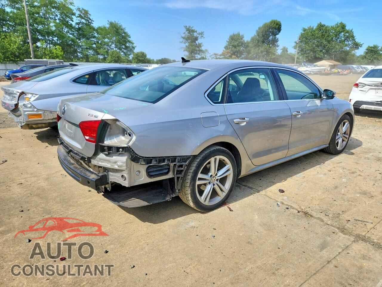 VOLKSWAGEN PASSAT 2014 - 1VWBT7A31EC089050