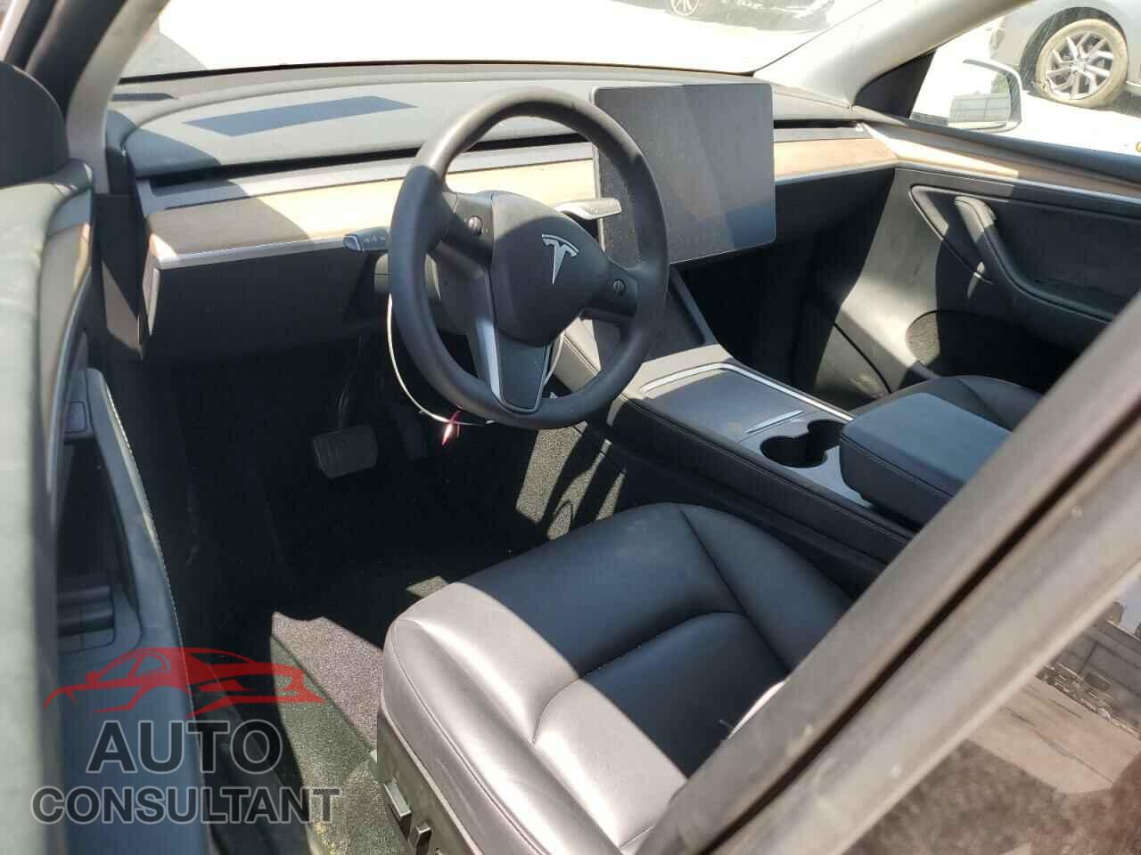 TESLA MODEL Y 2023 - 7SAYGDEE7PA027850