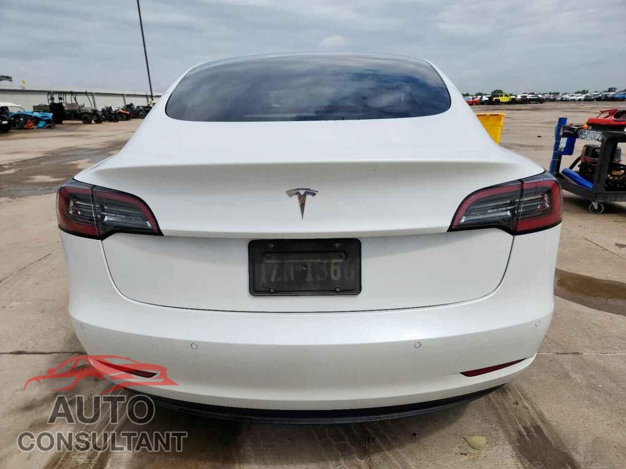 TESLA MODEL 3 2021 - 5YJ3E1EA0MF100225