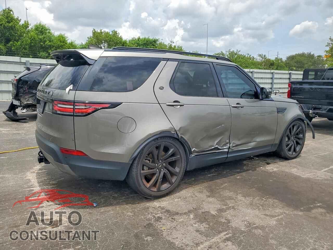 LAND ROVER DISCOVERY 2018 - SALRT2RVXJA059313