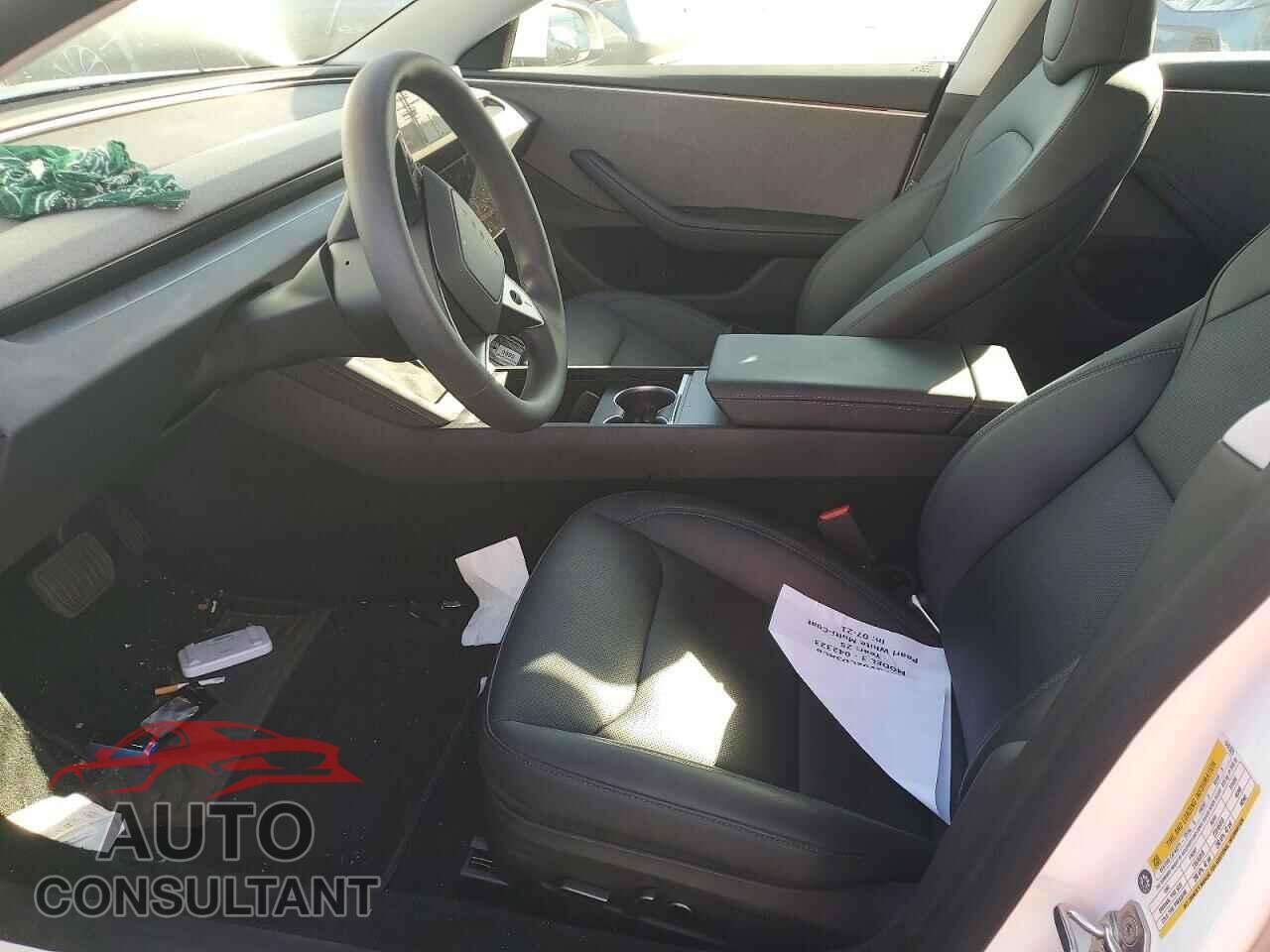 TESLA MODEL 3 2025 - 5YJ3E1EA9SF042323