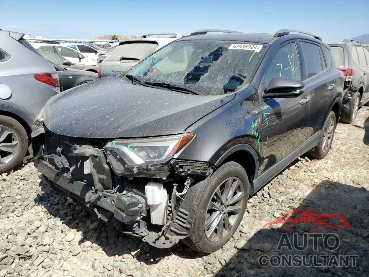 TOYOTA RAV4 2017 - JTMYFREV2HJ142785