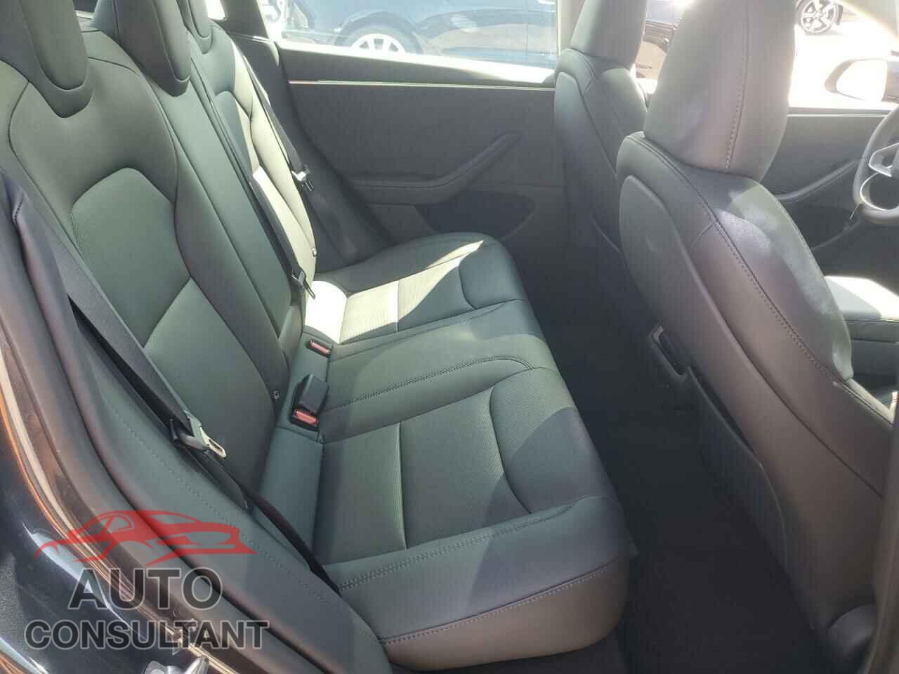 TESLA MODEL 3 2024 - 5YJ3E1EB4RF814231