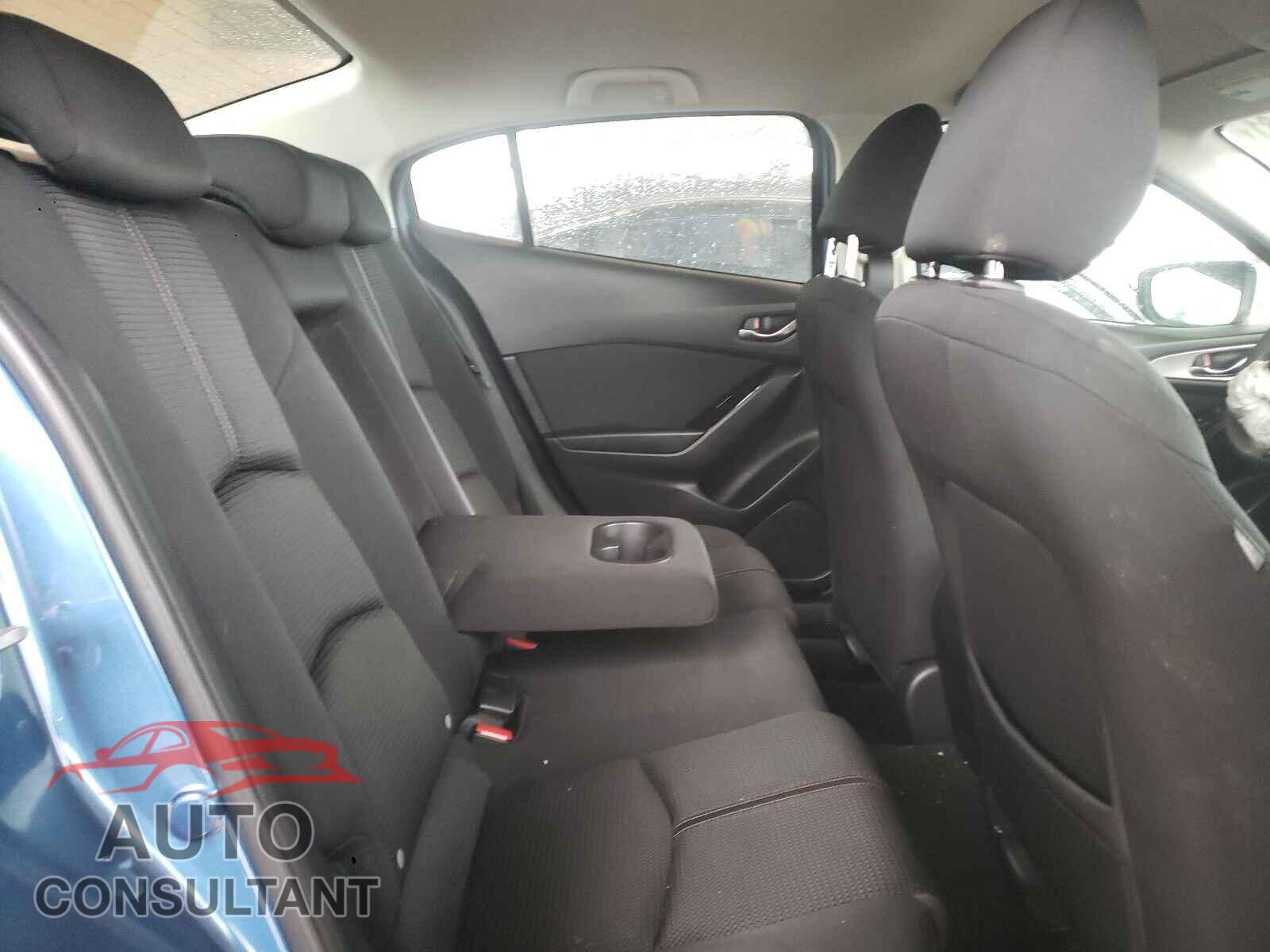 MAZDA 3 2017 - 3MZBN1U79HM104659