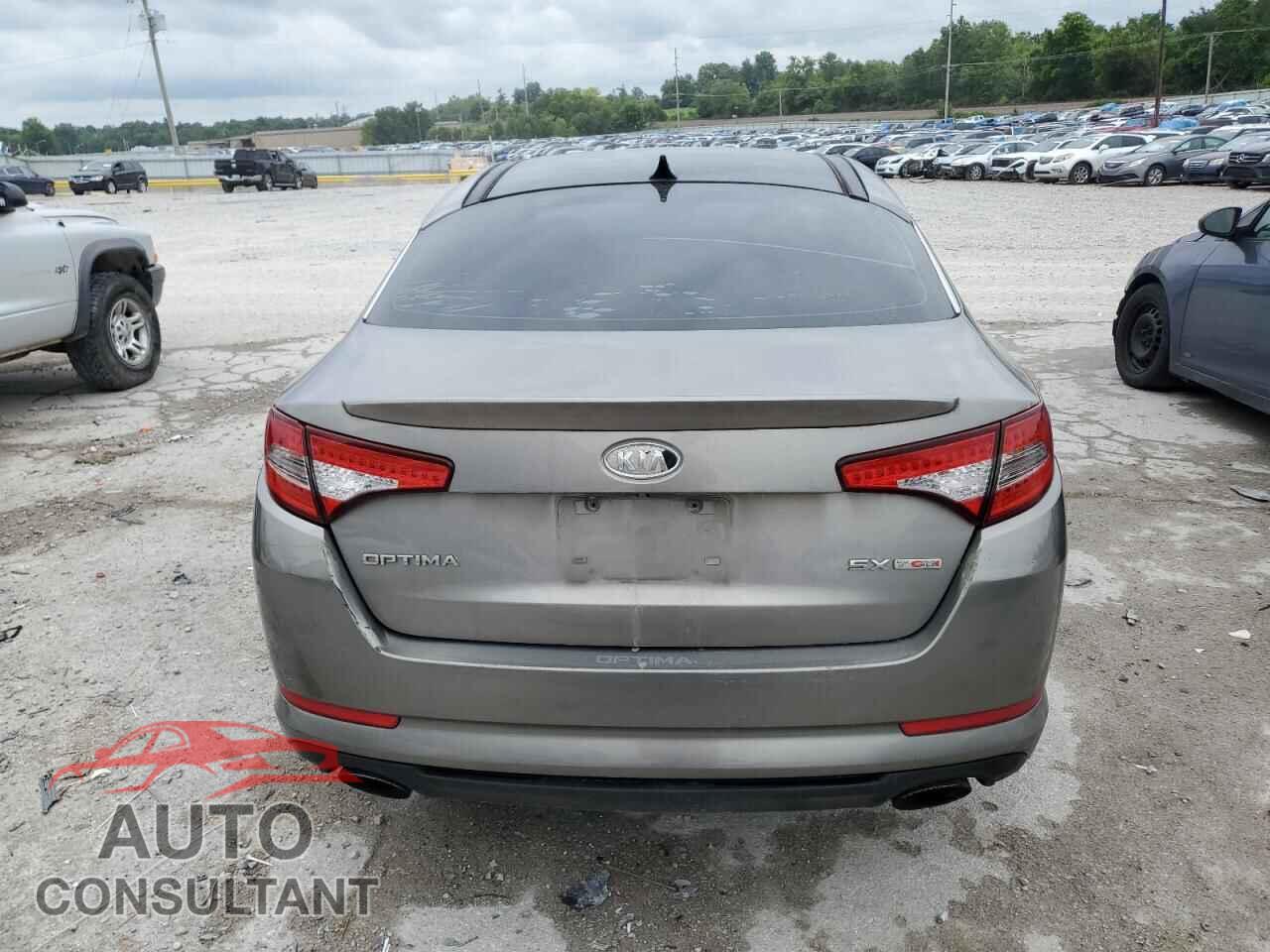 KIA OPTIMA 2012 - 5XXGR4A64CG010466