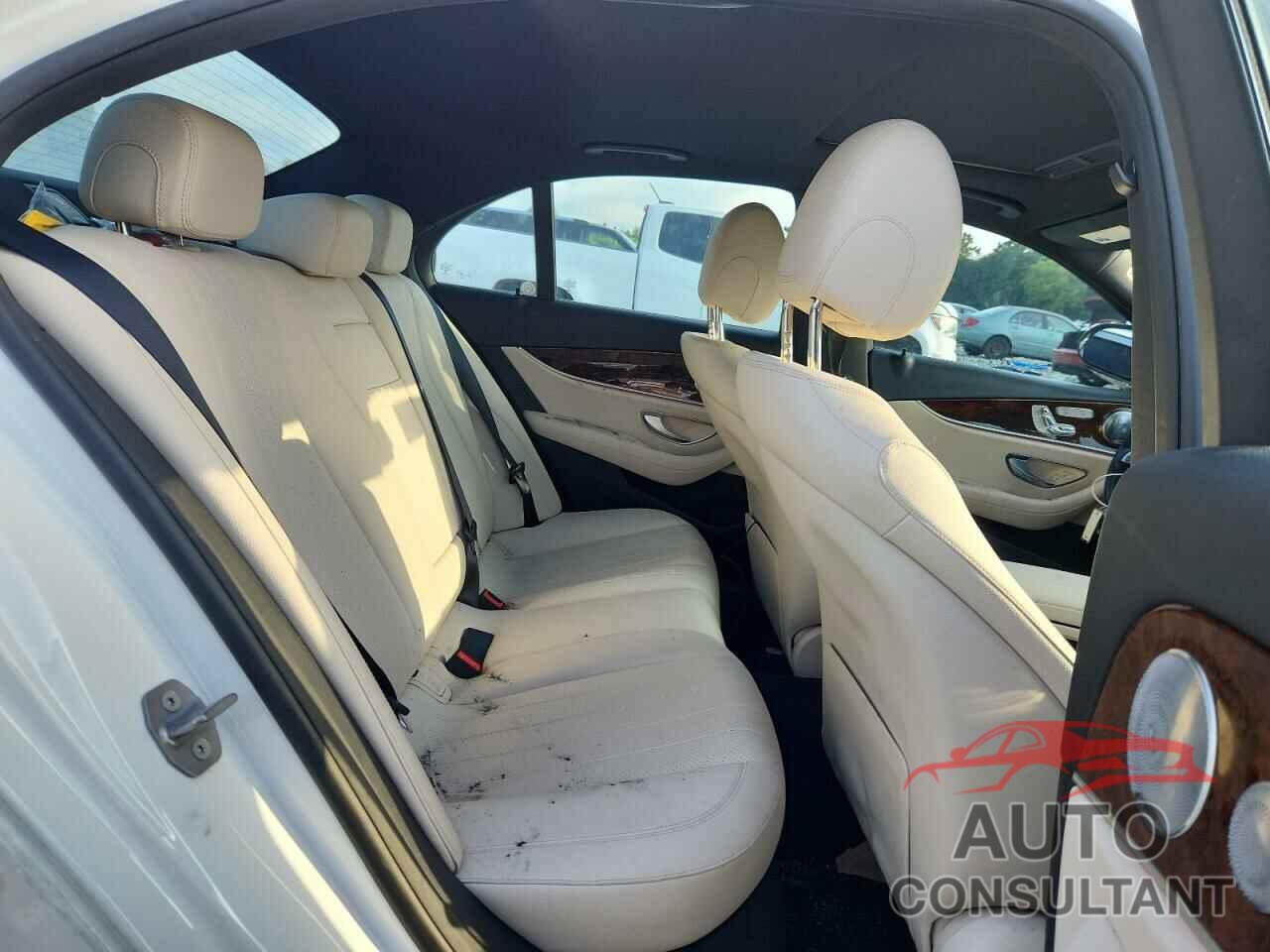 MERCEDES-BENZ E-CLASS 2017 - WDDZF4KB4HA230616