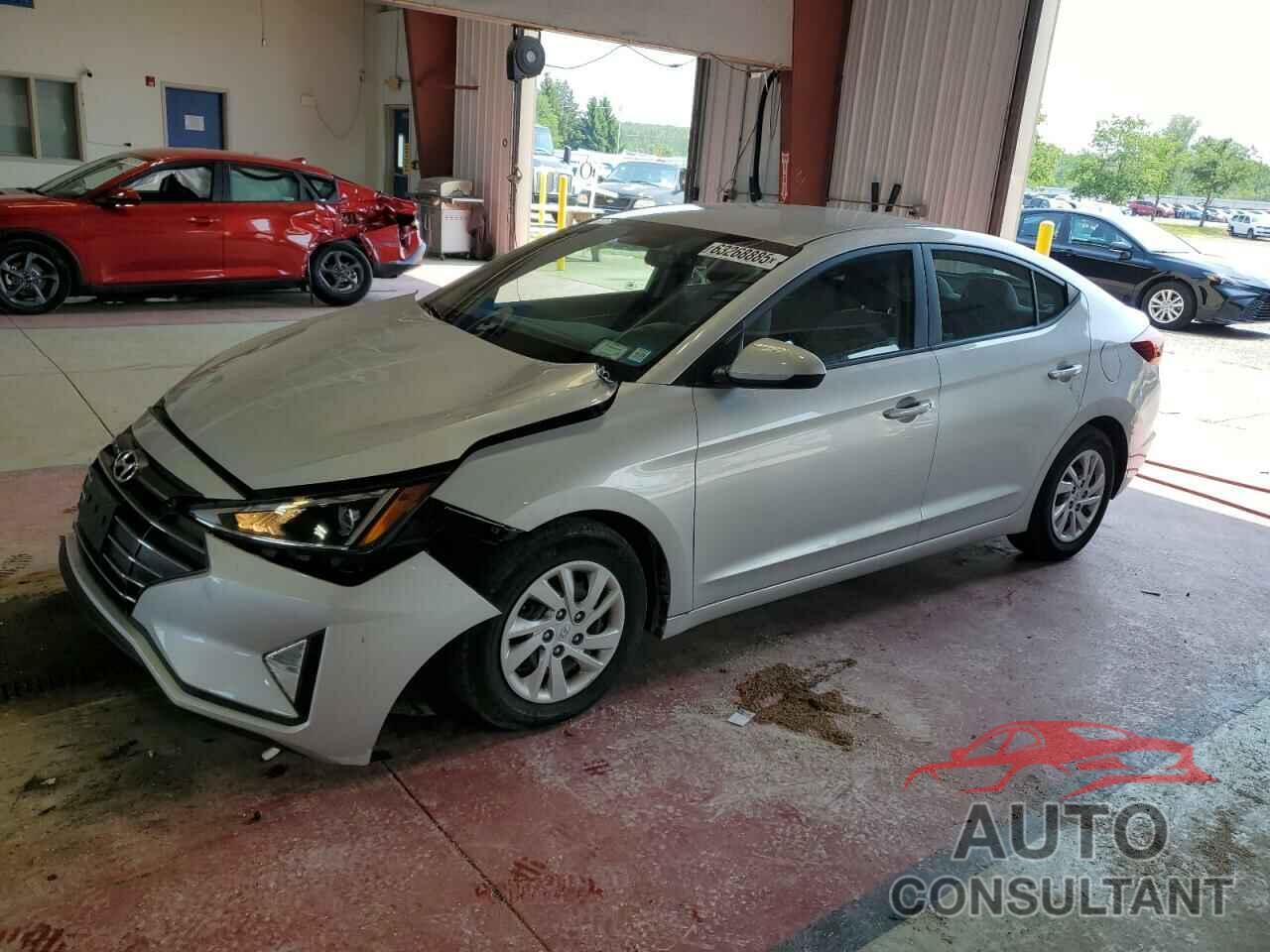 HYUNDAI ELANTRA 2019 - 5NPD74LF7KH497185
