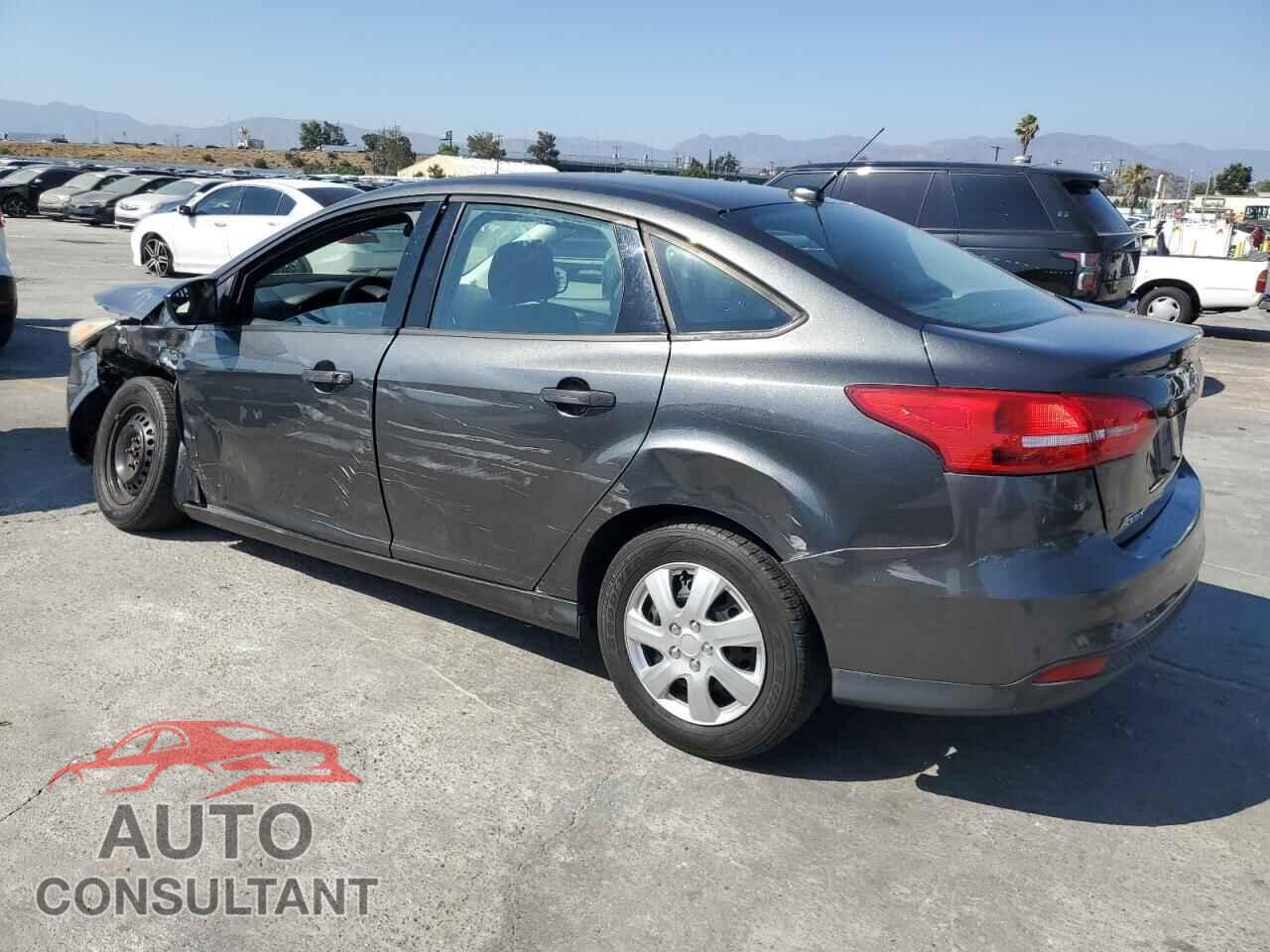 FORD FOCUS 2017 - 1FADP3E27HL271114