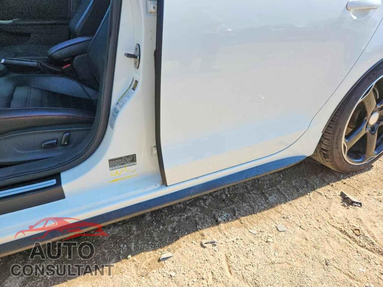VOLKSWAGEN JETTA 2013 - 3VW4S7AJ2DM299518