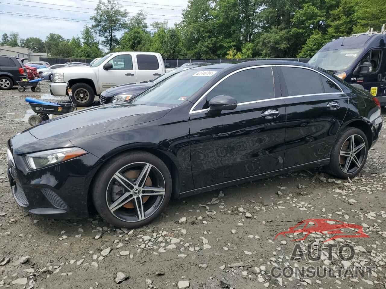 MERCEDES-BENZ A-CLASS 2022 - W1K3G4FB6NJ369364